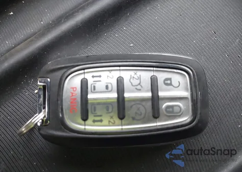 2017 Chrysler Pacifica Touring-L из США, поврежденный, VIN 2C4RC1BG9HR634715